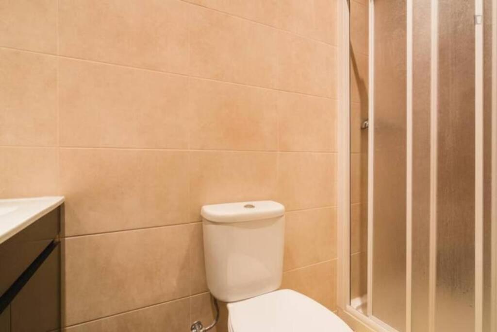 Charming Sunny Terrace / One Bedroom Lissabon